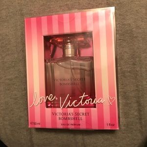 BRAND NEW!! Victoria Secret Bombshell Perfume